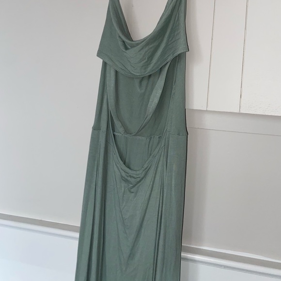 Open Back Dress - Picture 3 of 4